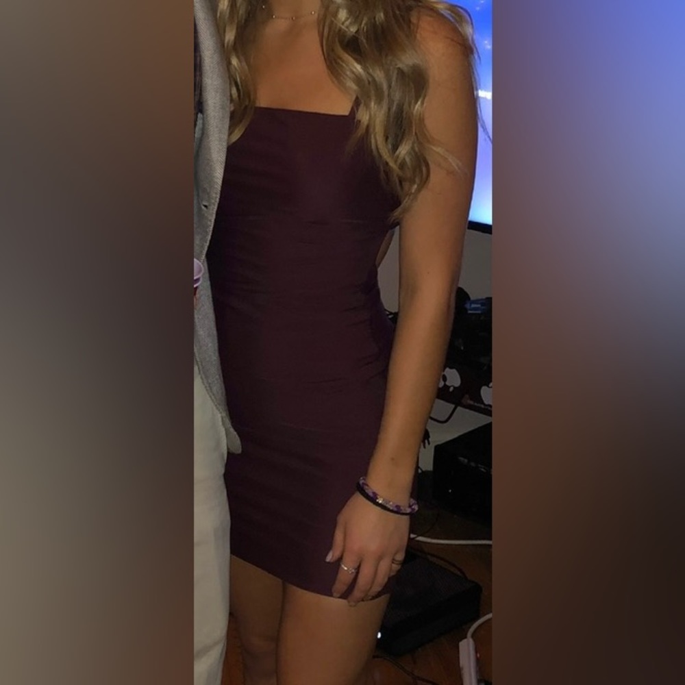 Tiger mist- mini bodycon dress. Back cut out. xs